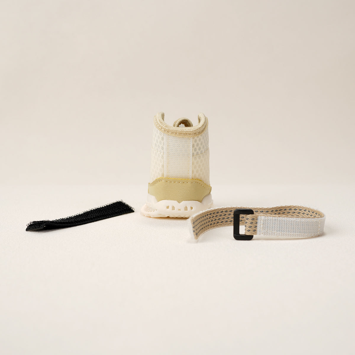 CityWalk dog shoe rear and strap detail